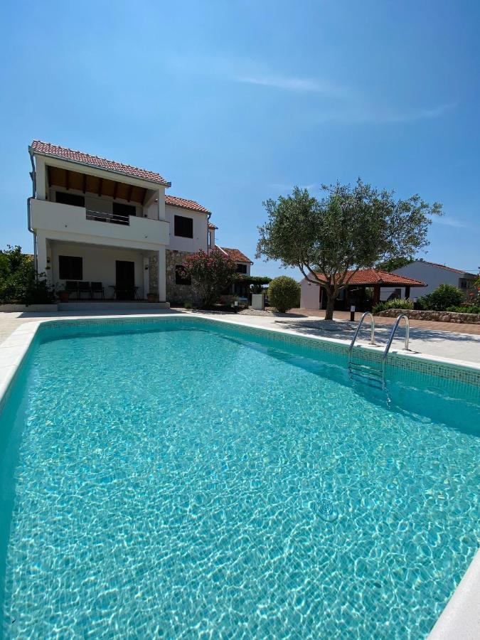 Apartmani Svemir Драге Екстер'єр фото