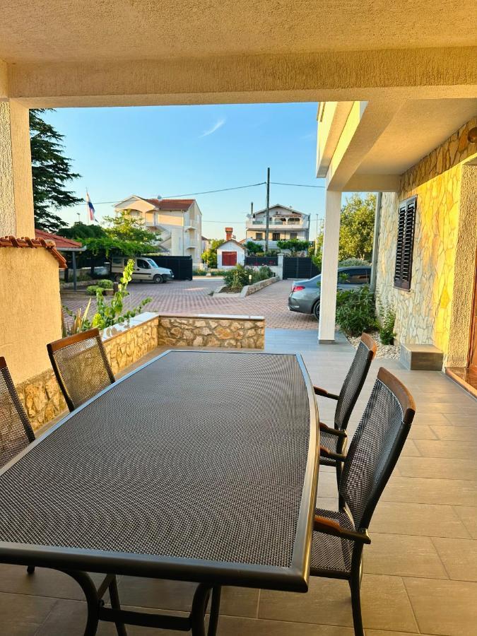 Apartmani Svemir Драге Екстер'єр фото