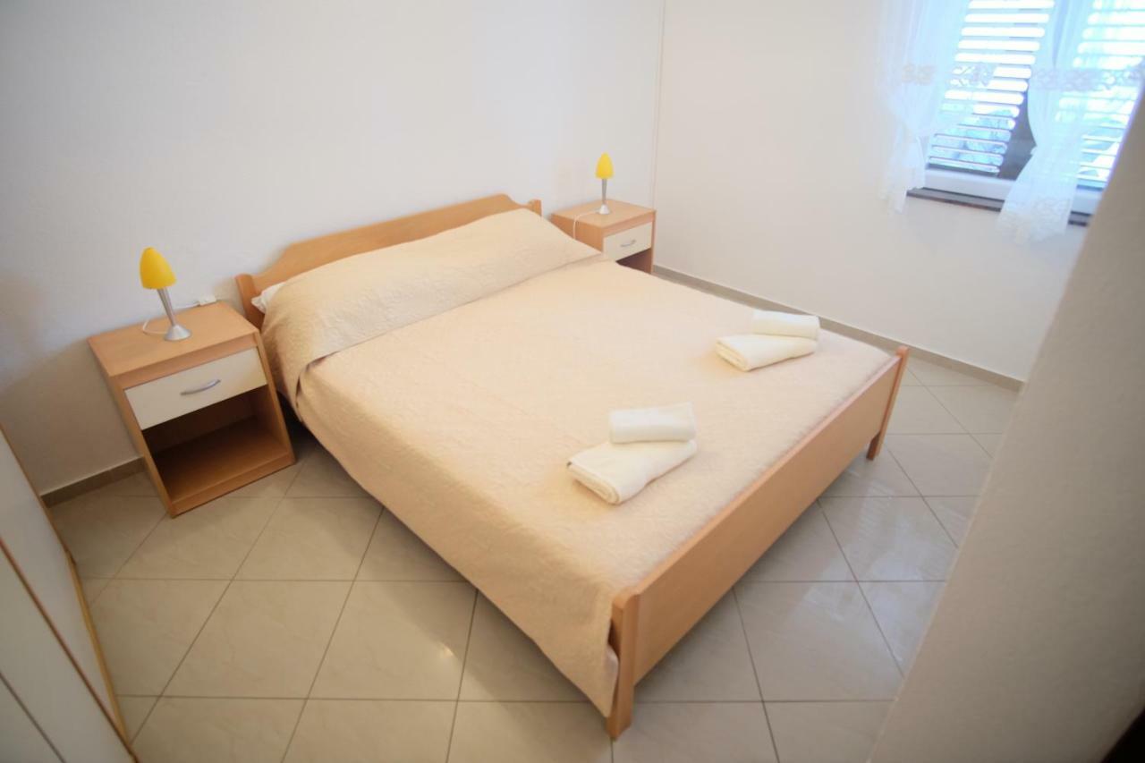 Apartmani Svemir Драге Екстер'єр фото